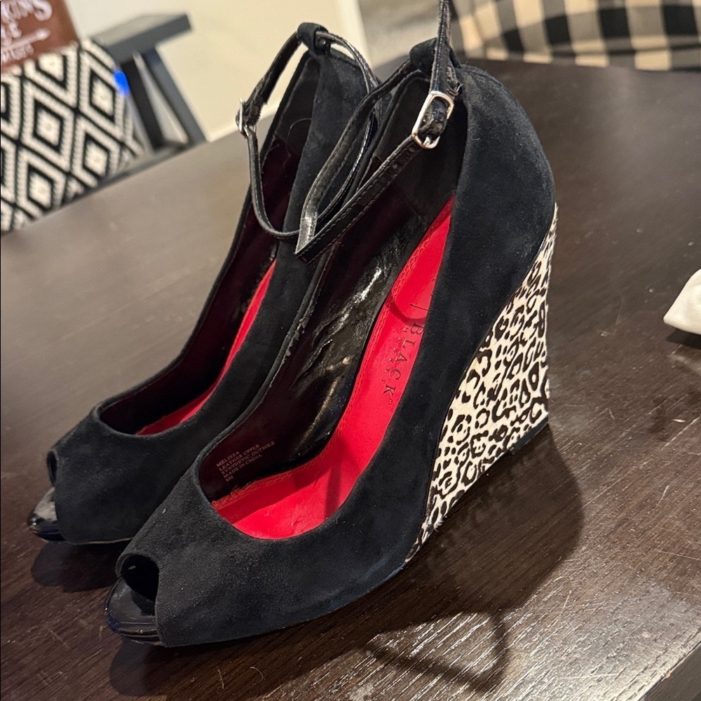 Black Peep-Toe Wedge Heels with Leopard Print whbm sz 8 White House market - Picture 2 of 6